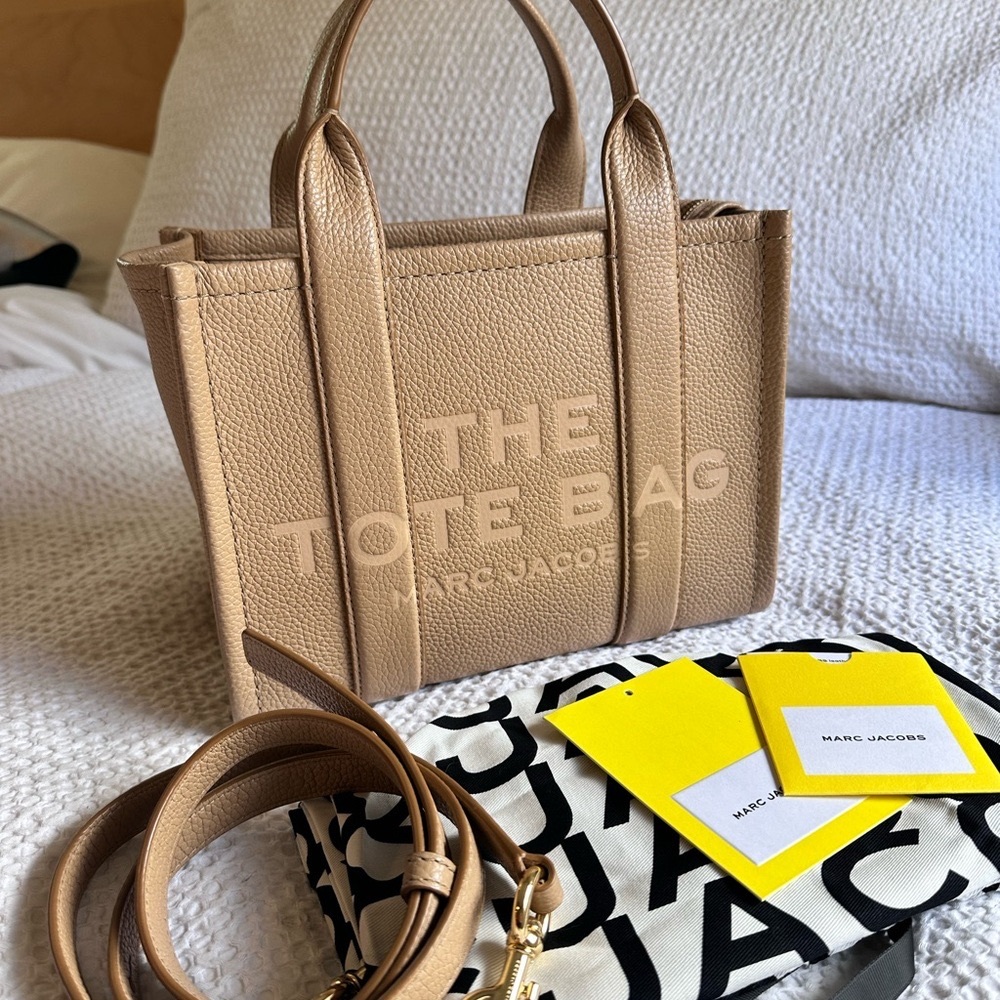 SOLD!!! Marc Jacobs Tan Tote Bag small leather